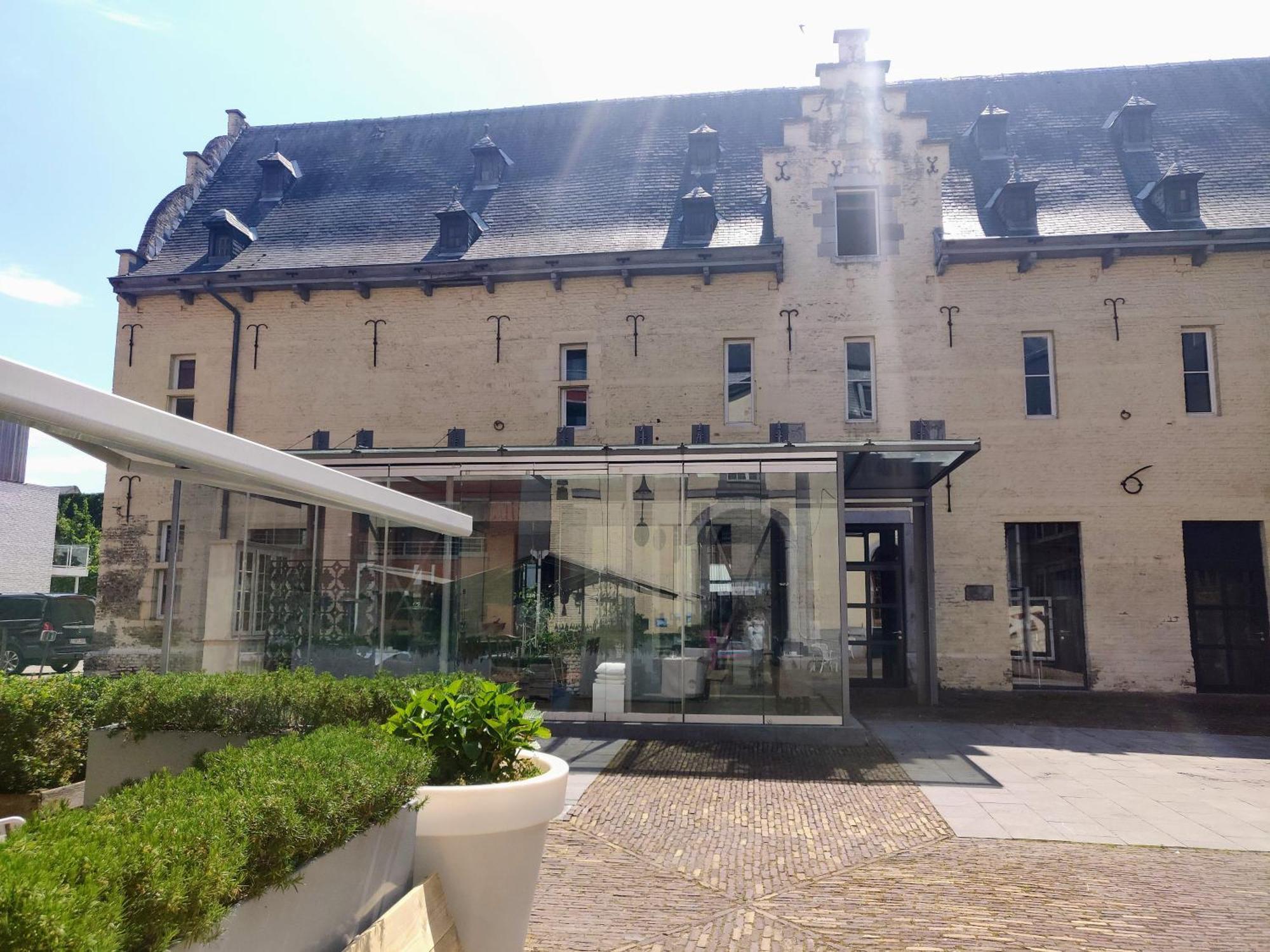 Kolmojen Hotel Sint-Truiden Kültér fotó